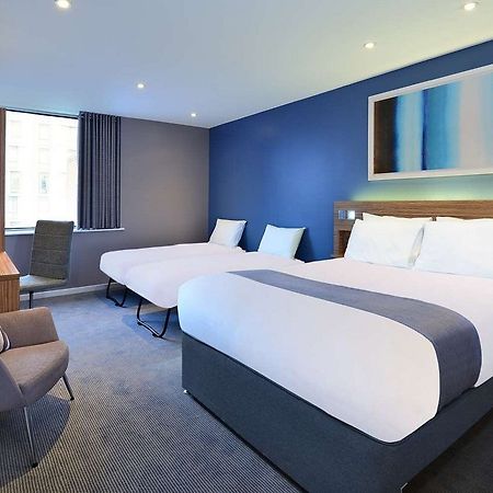 Travelodge Райд Экстерьер фото